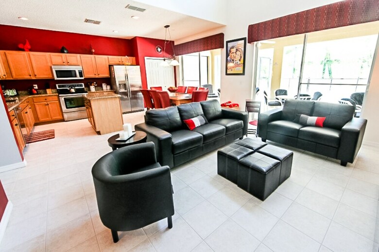 7br 4.5ba Home In Emerald Island Resort By Cv-2767