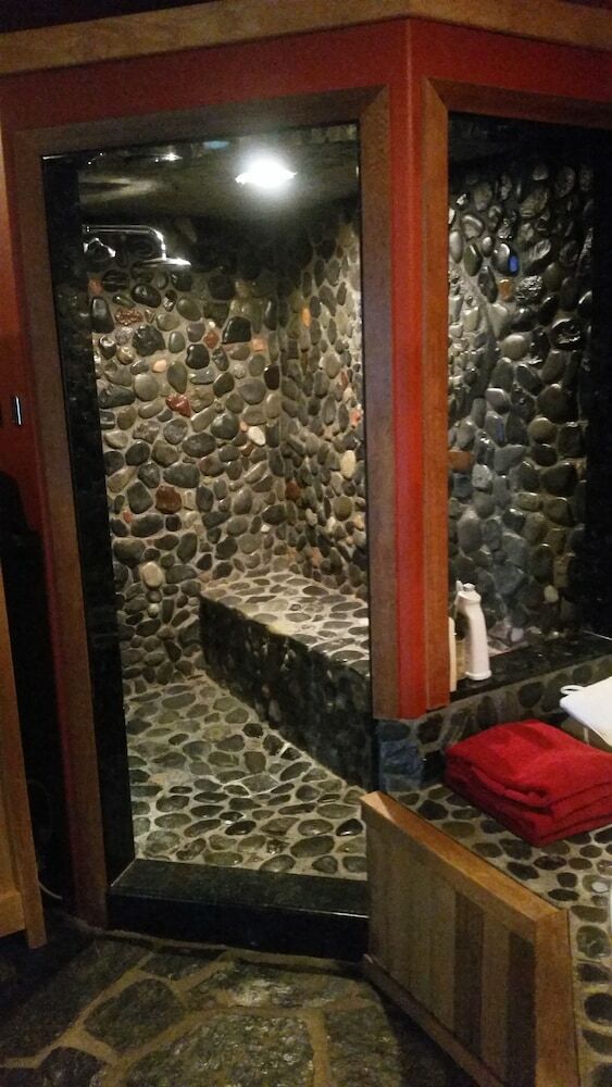 Posada Aksupperclub