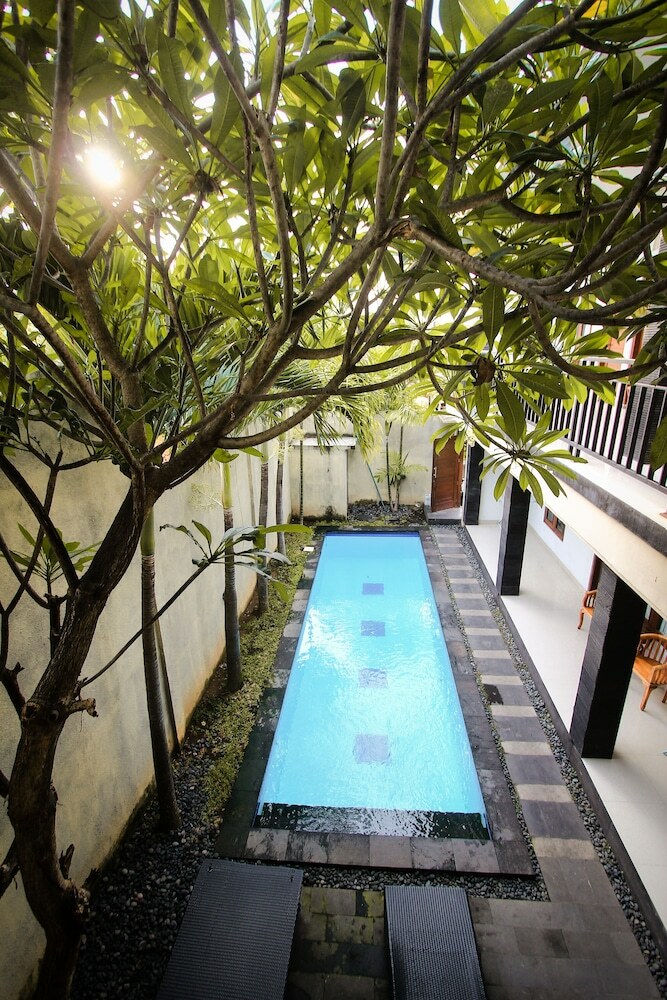 Bed & Breakfast Graha Wedha Kuta