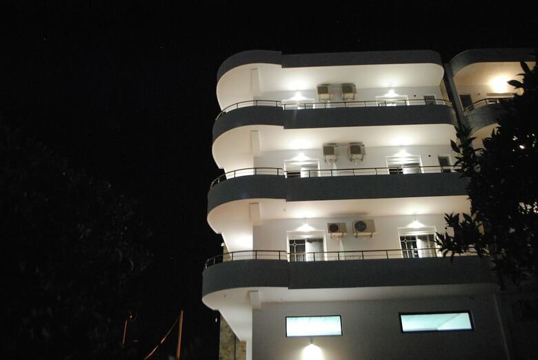 Aparthotel Visi Apartments