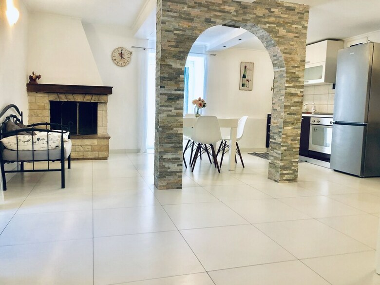 Apartments Mariani - Near Split Riva
