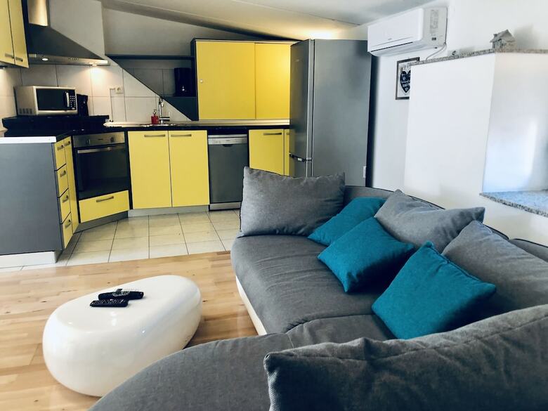 Apartments Mariani - Near Split Riva