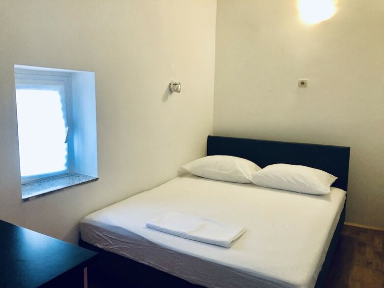 Apartments Mariani - Near Split Riva