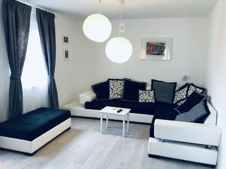 Apartments Mariani - Near Split Riva