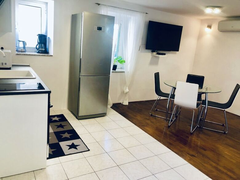 Apartments Mariani - Near Split Riva
