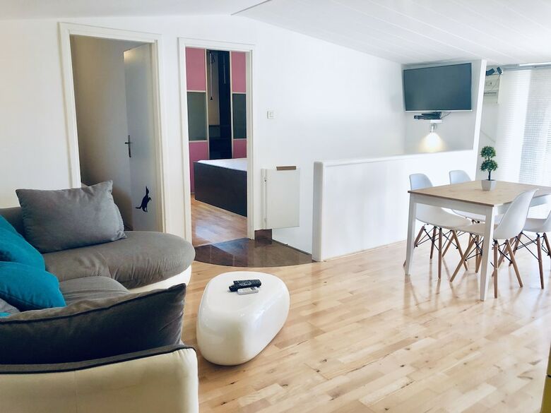 Apartments Mariani - Near Split Riva