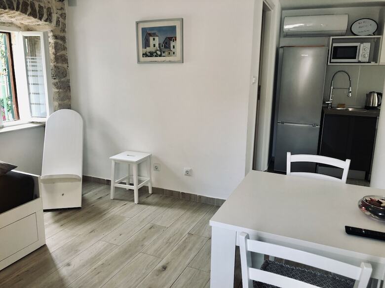 Apartments Mariani - Near Split Riva