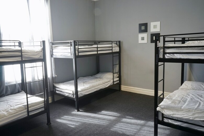 Hostal The George Backpackers