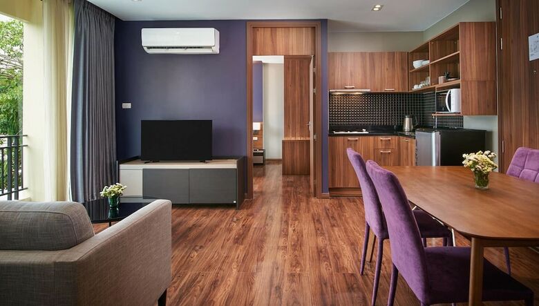 Apartamentos Amp Am House Hotel
