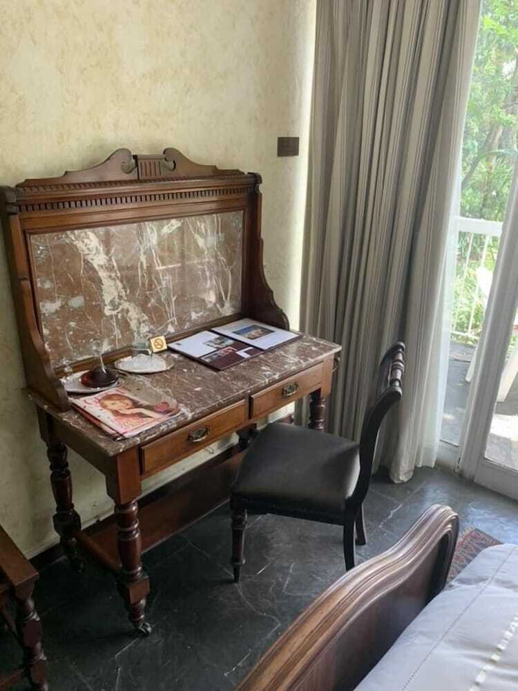 Whistletree Manor Boutique Hotel