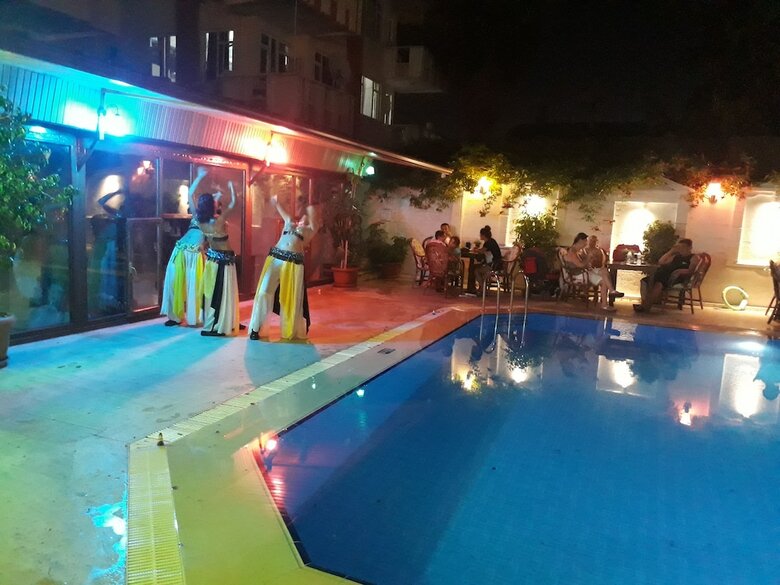 Orient Apart Hotel