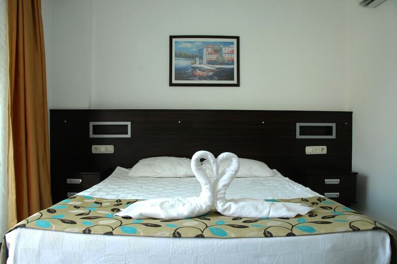 Orient Apart Hotel