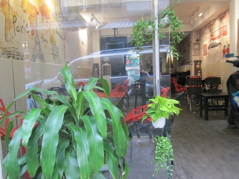 Hostal The Lily Hostel And Coffee