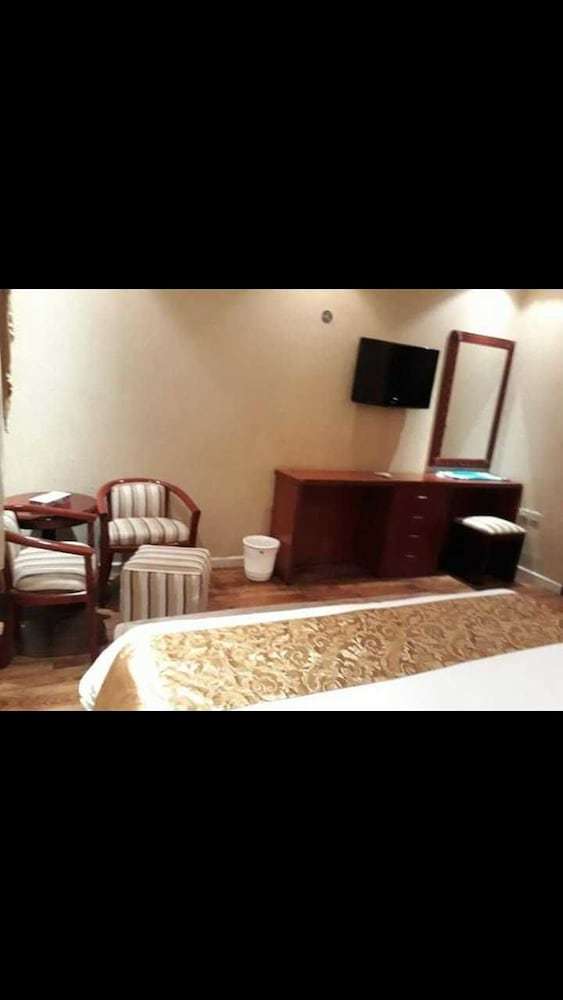 Nice Land Apart-hotel