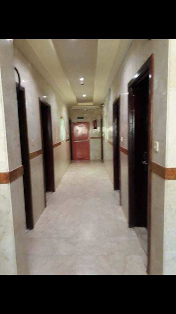 Nice Land Apart-hotel