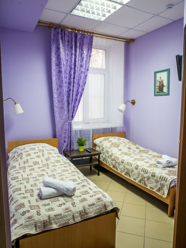 Hostal Hostel Podvorie