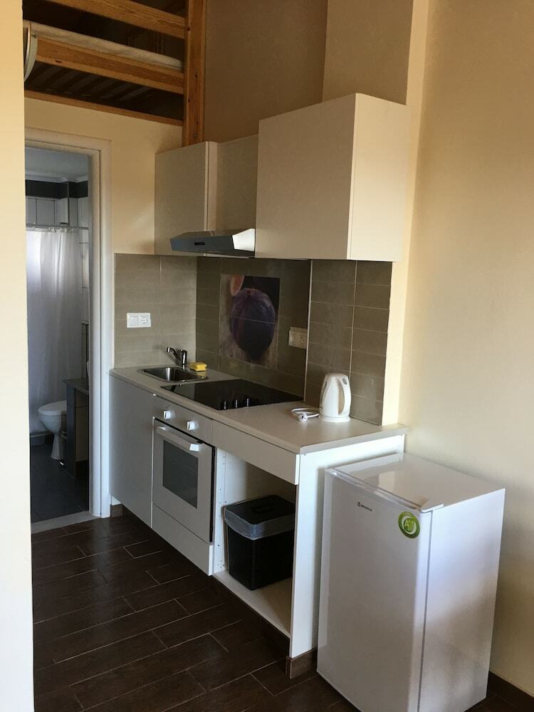 Arion Stables & Apartments