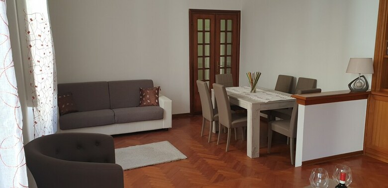 Apartamento Casa Tua Suite Coliseum