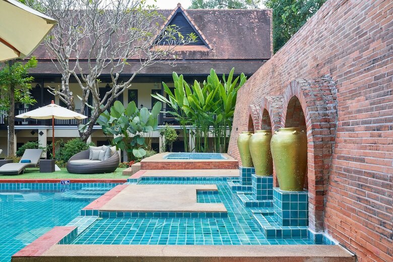 Floral Hotel Ayatana Chiang Mai