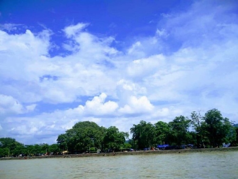 Hotel Anand Niketan By Bonjour - On The Ganges