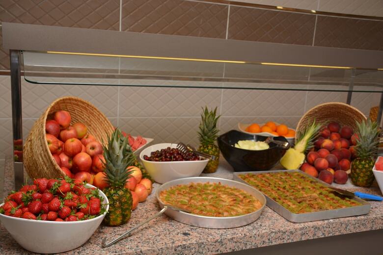 Ayma Hotel