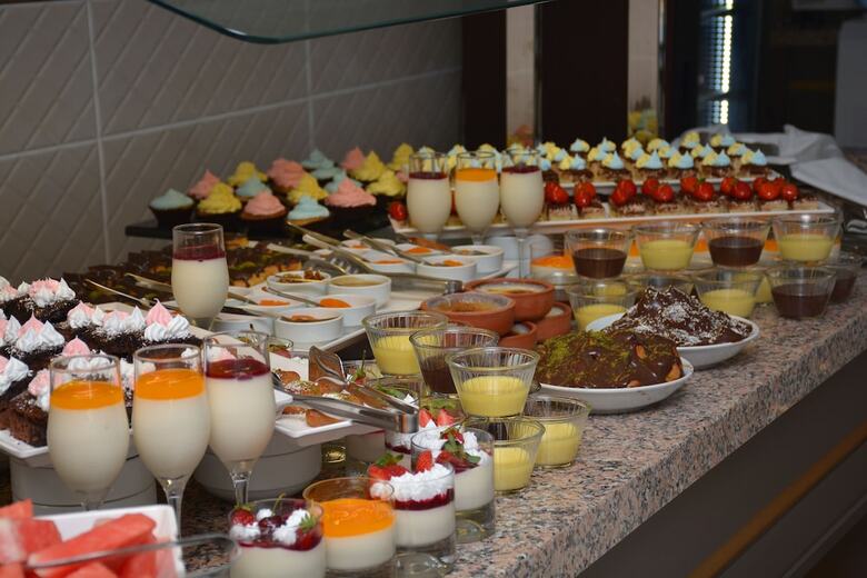 Ayma Hotel