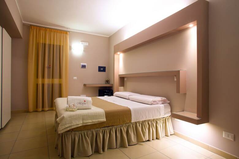 Bed & Breakfast Morfeo Luxury Rooms