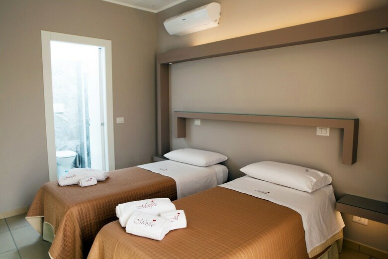 Bed & Breakfast Morfeo Luxury Rooms