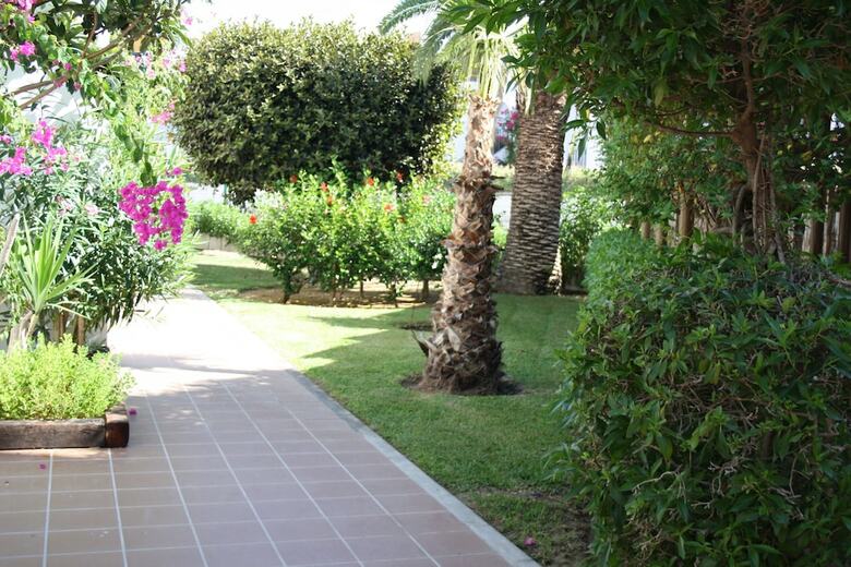 Aparthotel Apartamentos Torrelaguna Sl