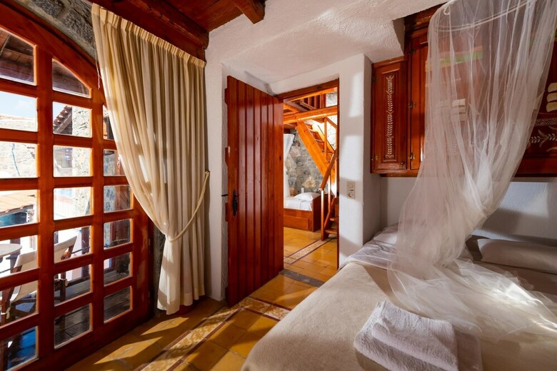 Homes Of Cretan Tradition