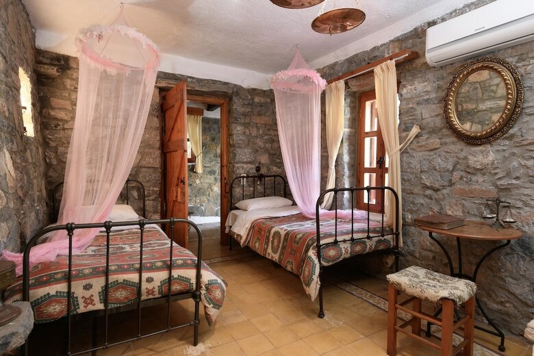 Homes Of Cretan Tradition