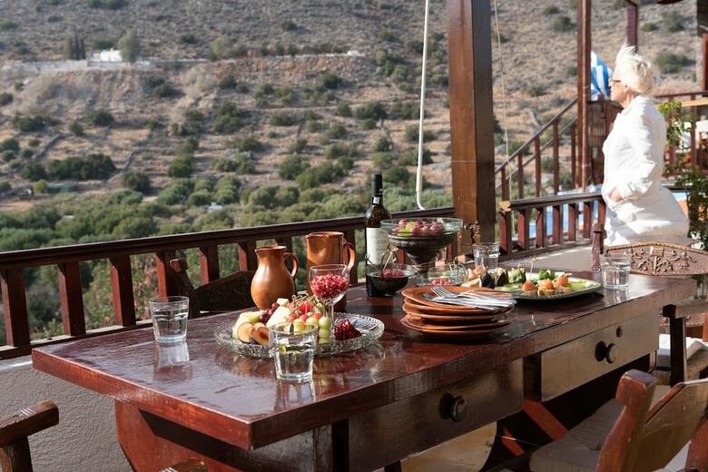 Homes Of Cretan Tradition