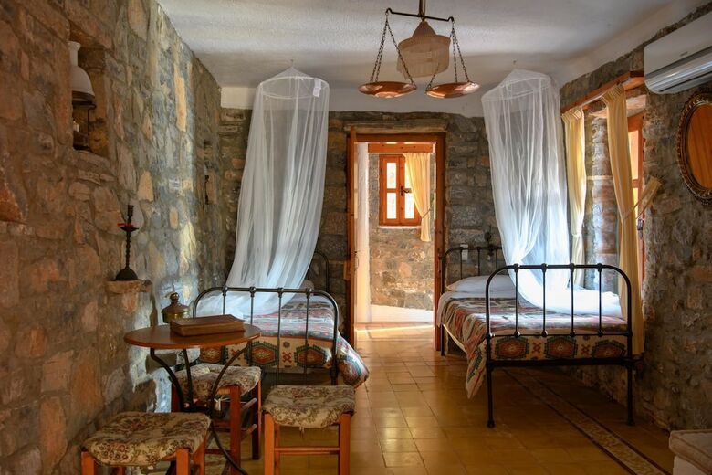 Homes Of Cretan Tradition