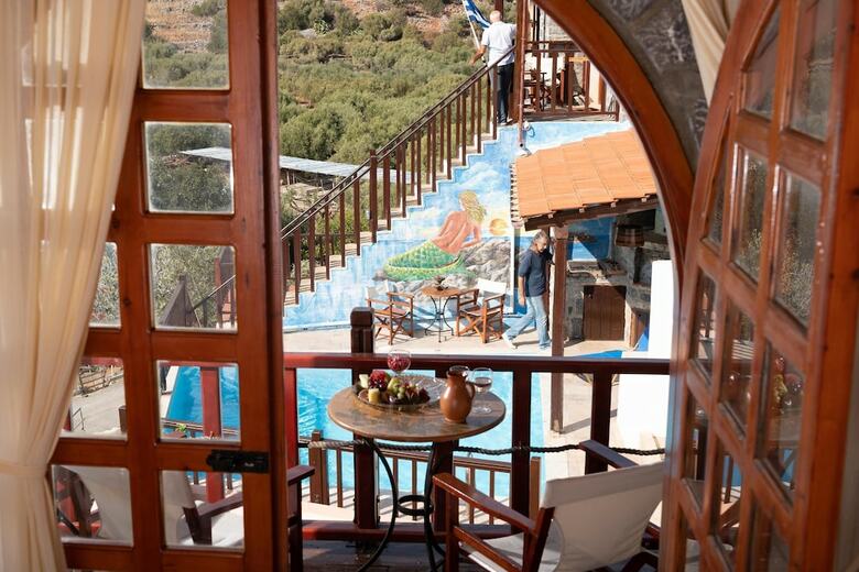 Homes Of Cretan Tradition