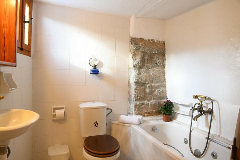 Homes Of Cretan Tradition