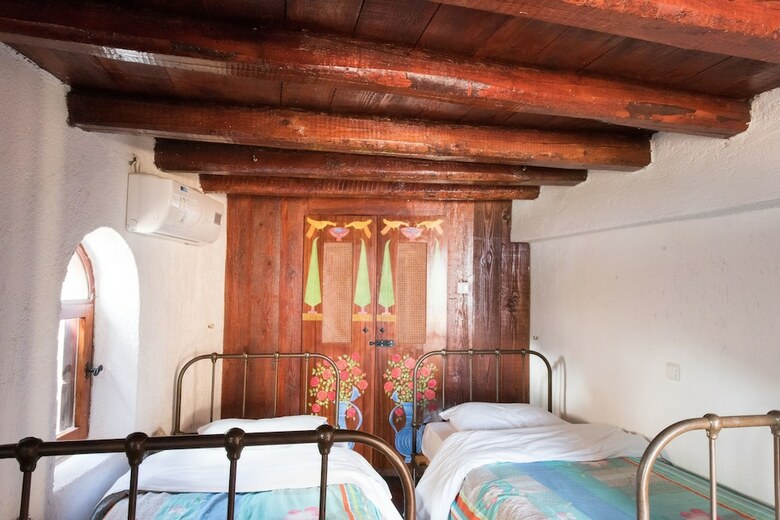 Homes Of Cretan Tradition