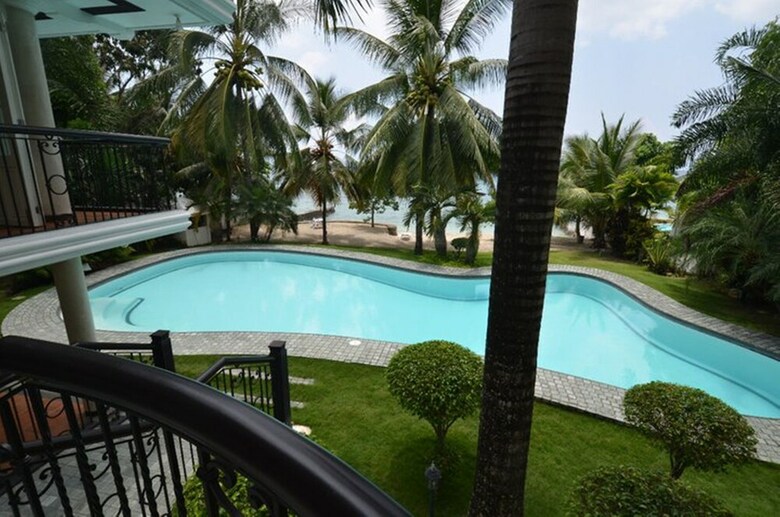 Hotel Robinland Vacation Home Badian