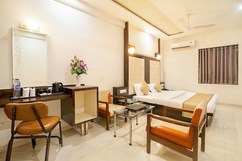 Hotel Satkar