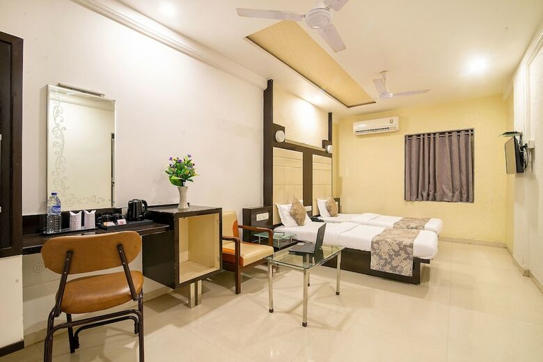 Hotel Satkar