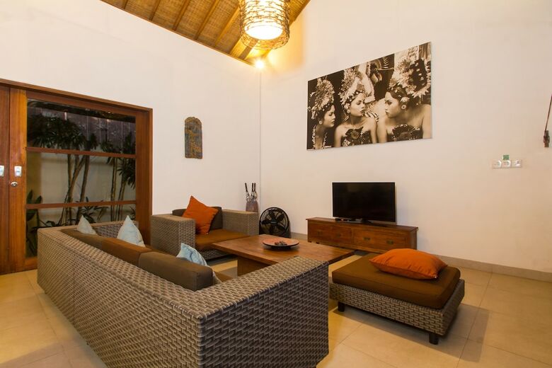 Hotel Echo Beach Villa & Apartment