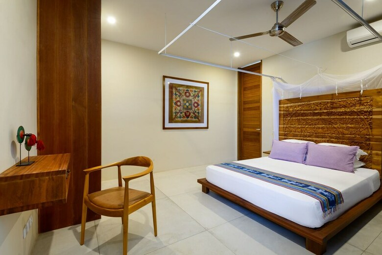 The Bed By The Sea