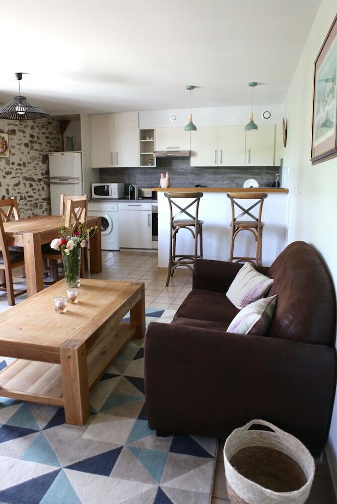 La Ferme Du Cayla - Next To A Golf Course