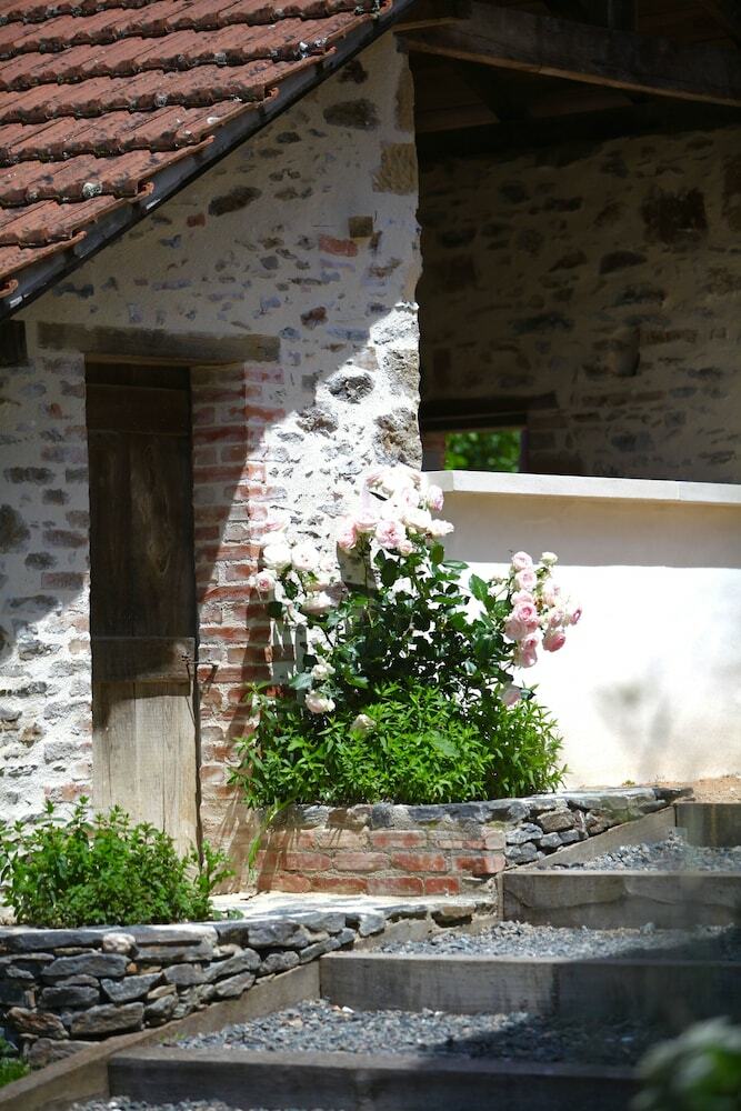 La Ferme Du Cayla - Next To A Golf Course