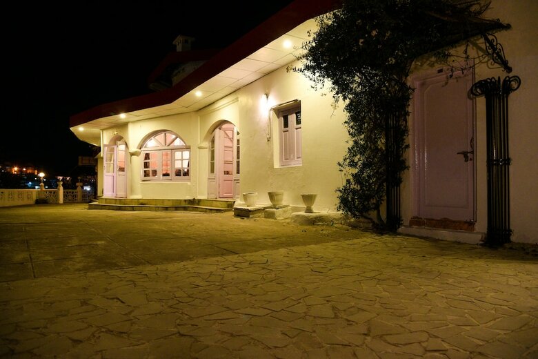 Hotel Chimney House By Opensky, Mussoorie