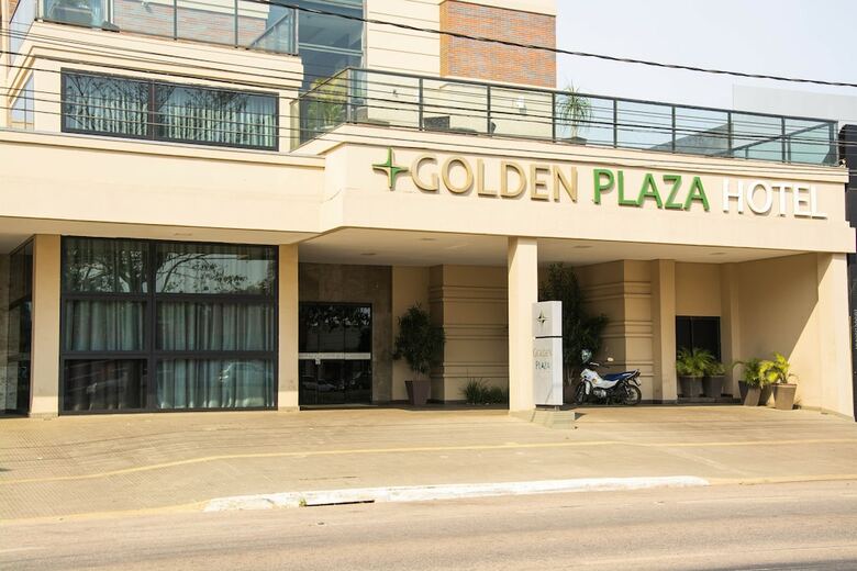 Golden Plaza Hotel