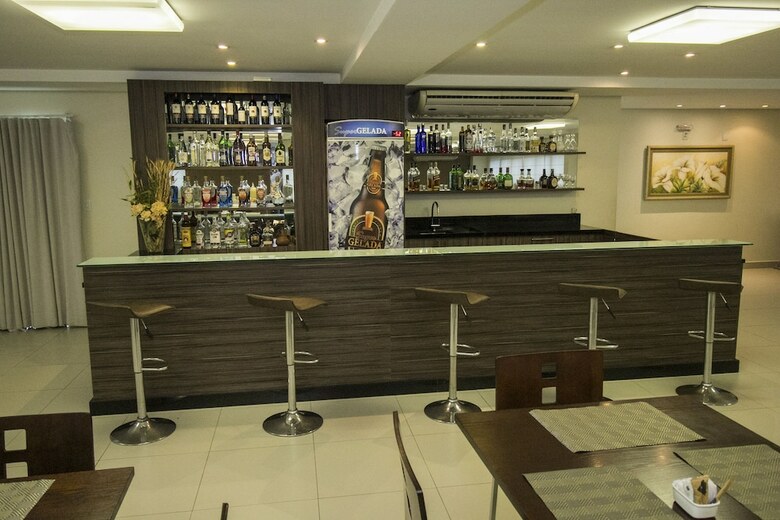 Golden Plaza Hotel