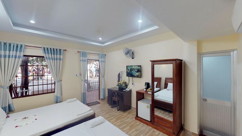 Hotel Lotus Seaside Bungalows