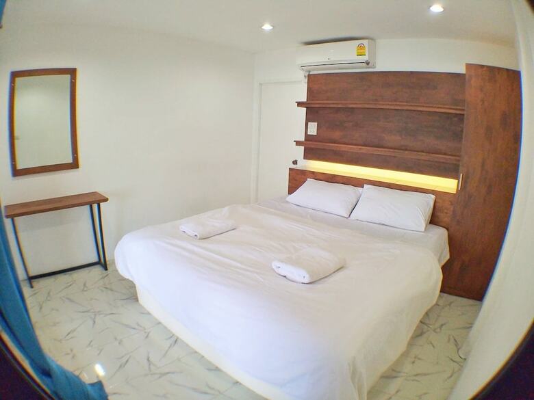 Hostal La Villa - Adults Only