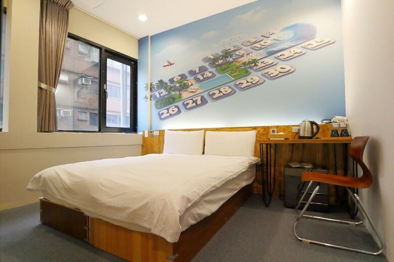 Hotel J2 Inn