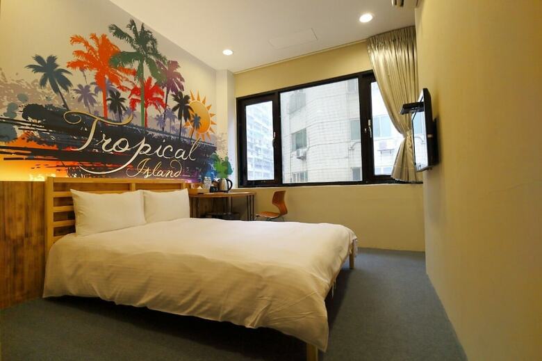 Hotel J2 Inn